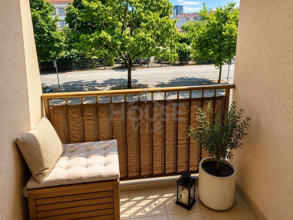 Prodej bytu · 3+kk · 87 m²