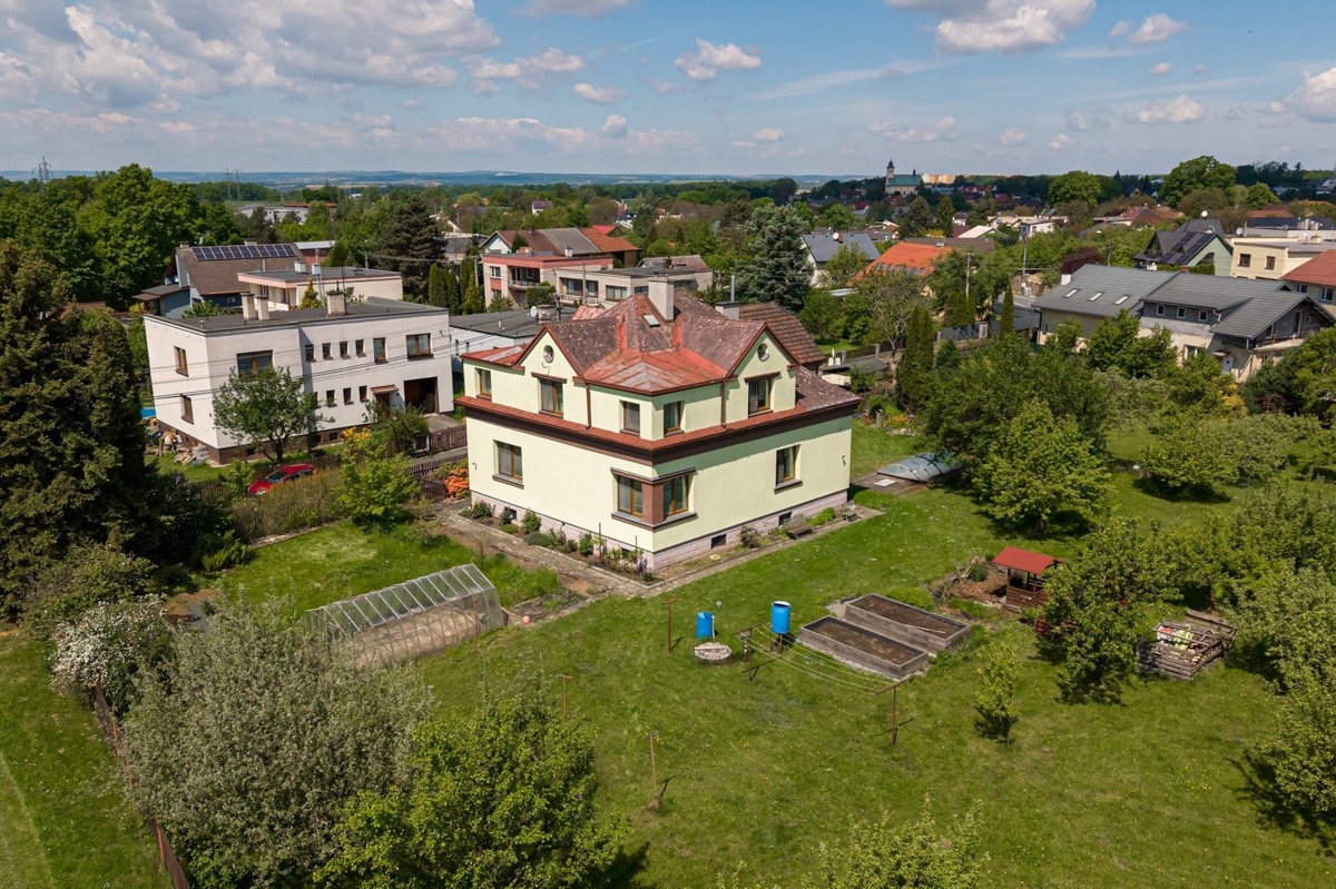 House for sale · Family house · 338 m² · 5 rooms