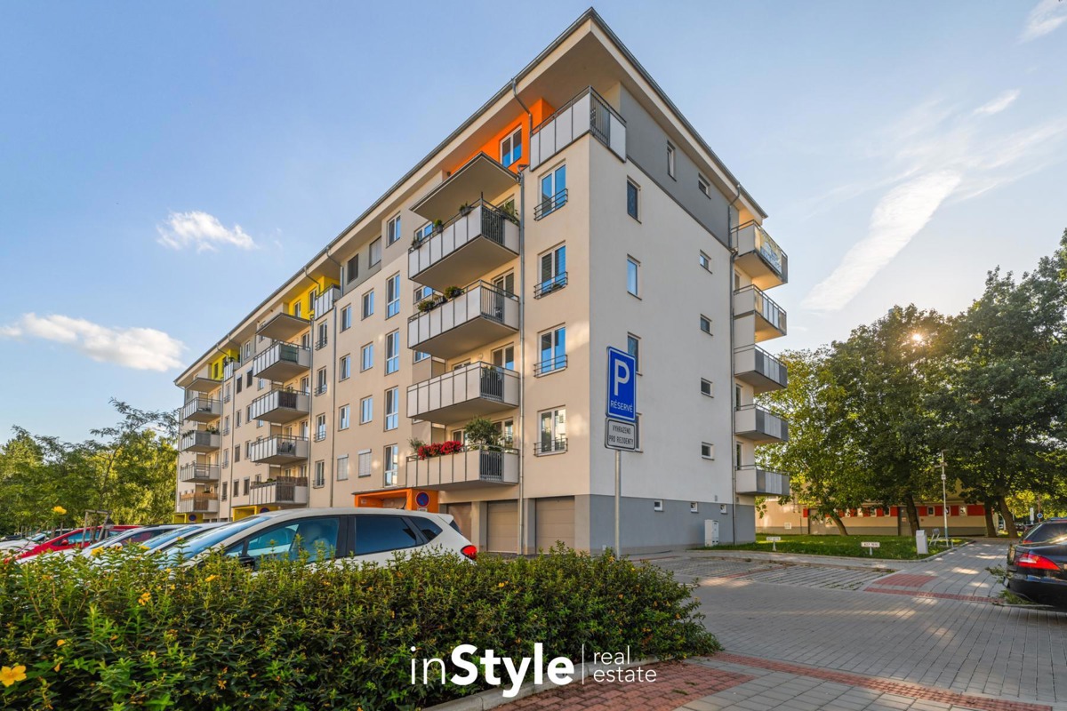Fotografie 2 - Pronájem bytu · 1+kk · 32 m²