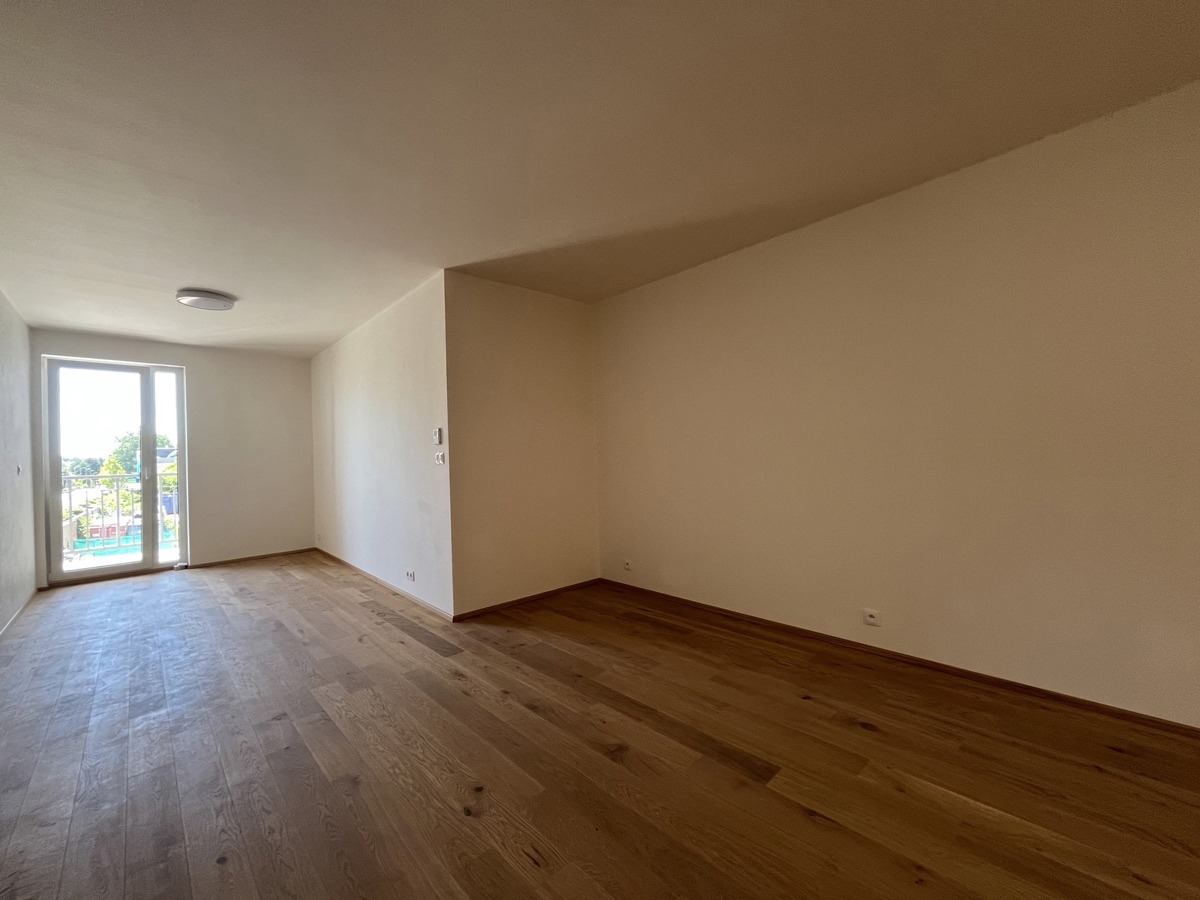 Fotografie 2 - Pronájem bytu · 1+kk · 41 m²