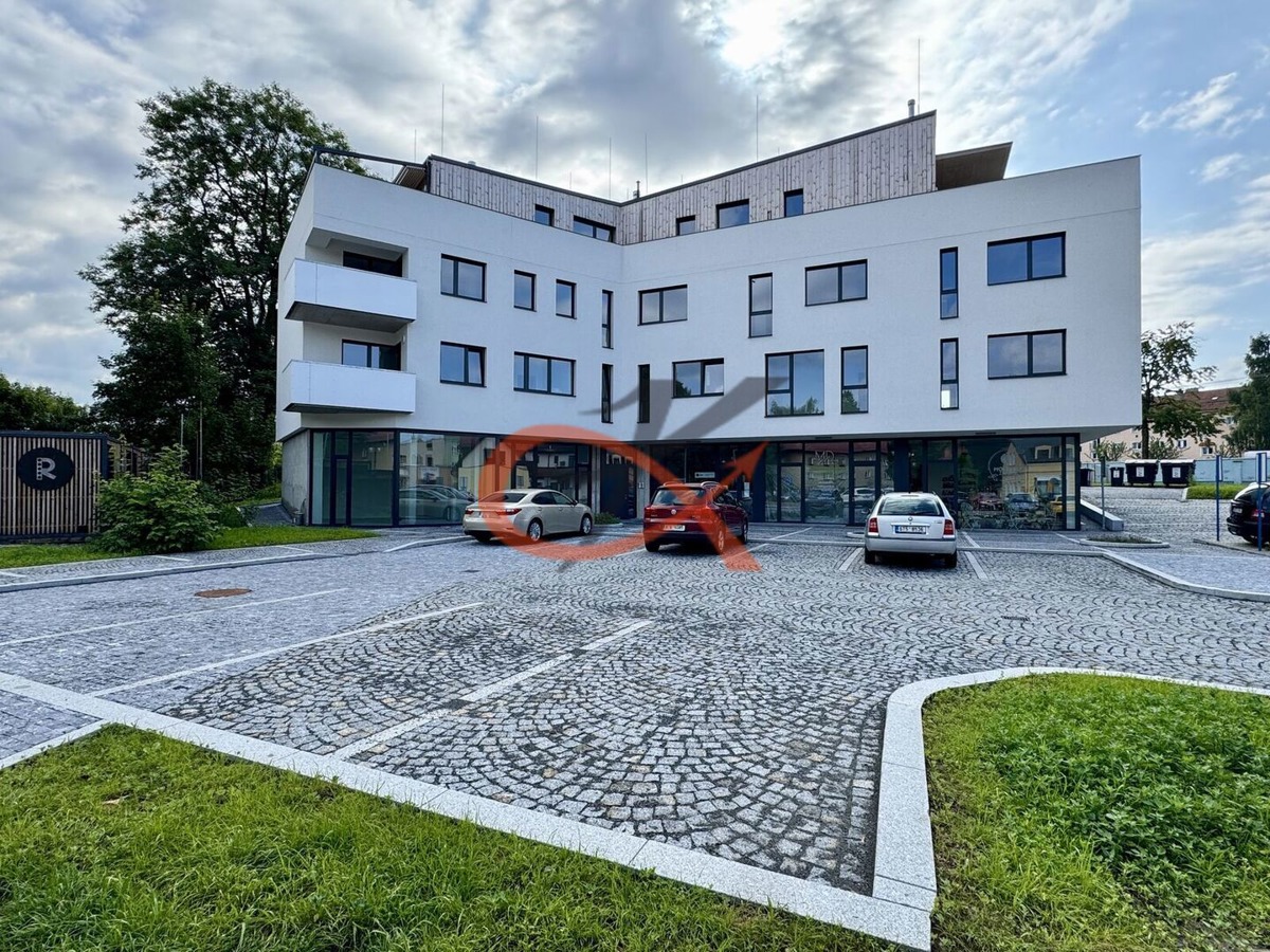 Fotografie 2 - Pronájem bytu · 1+kk · 33 m²