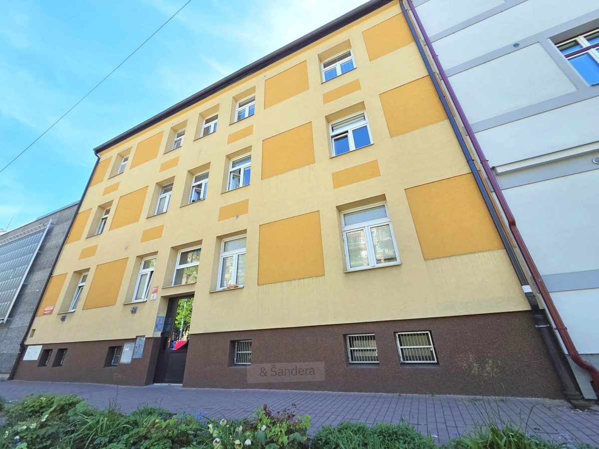 Pronájem bytu · 2+kk · 51 m²