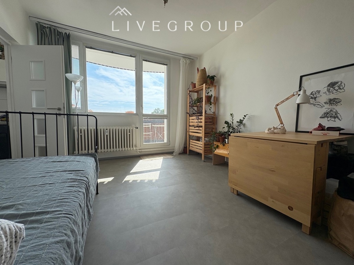 Pronájem bytu · 1+kk · 27 m²