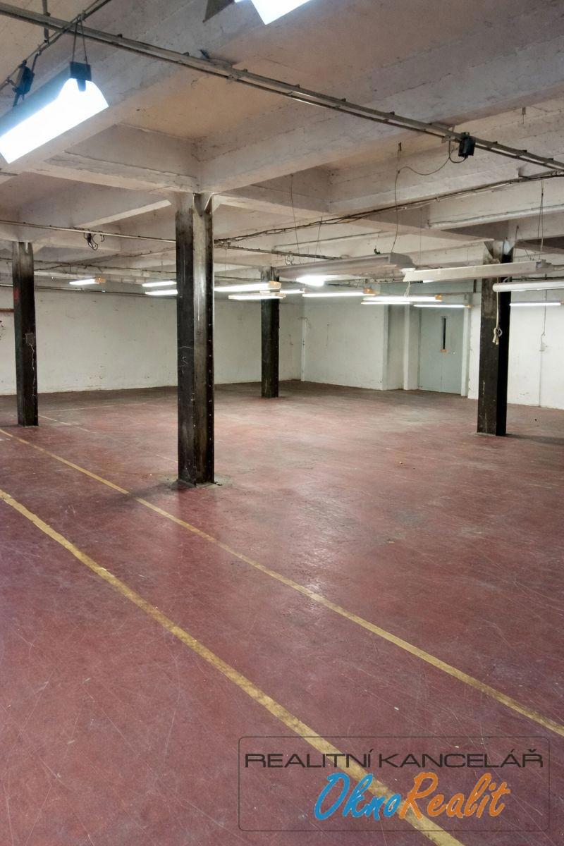 Commercial property for rent · Warehouse