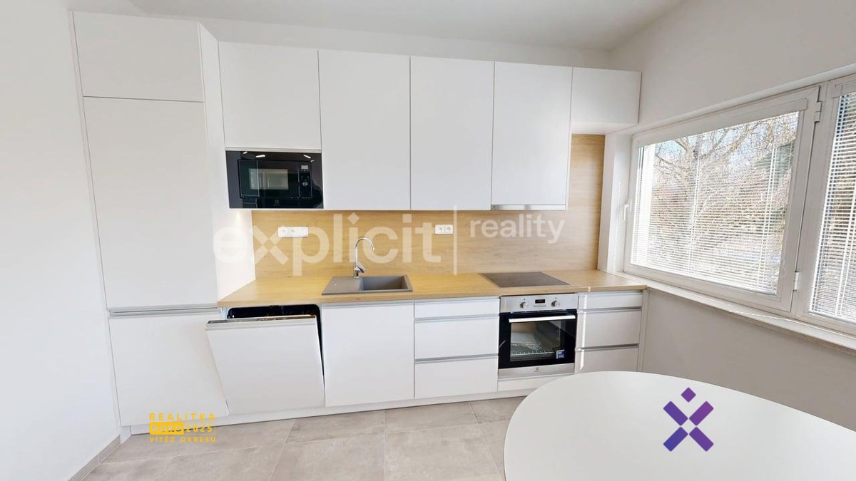 Pronájem bytu · 1+kk · 67 m²