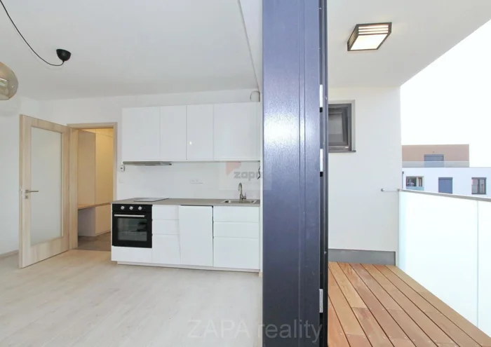 Pronájem bytu · 2+kk · 38 m²