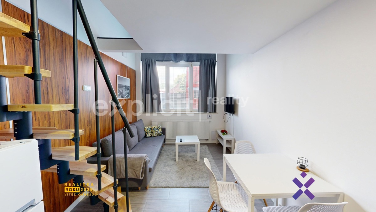 Pronájem bytu · 1+kk · 37 m²