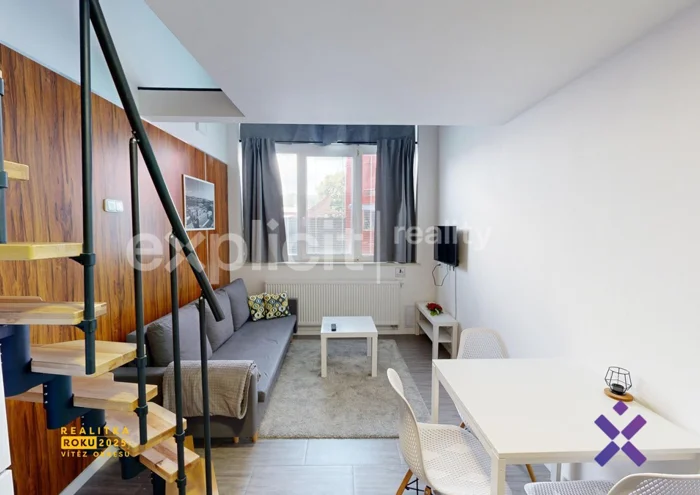 Pronájem bytu · 1+kk · 37 m²