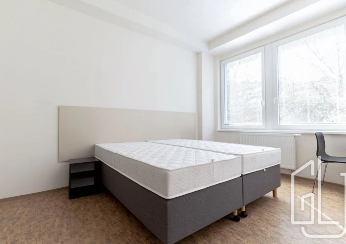 Căn hộ cho thuê · 1+kk · 35 m²