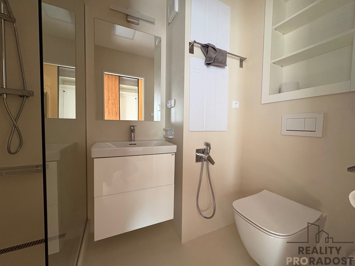 Fotografie 2 - Pronájem bytu · 3+1 · 74 m²