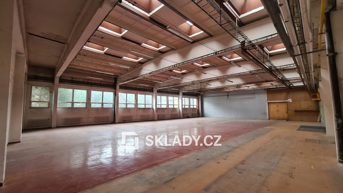 Fotografie 4 - Pronájem komerční nemovitosti · 677 m²
