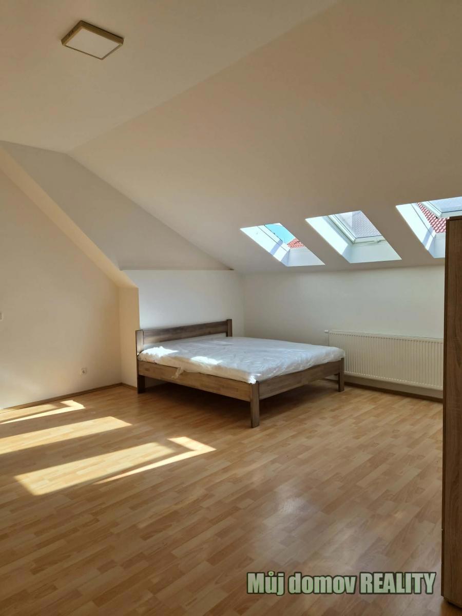 Fotografie 2 - Pronájem bytu · 3+kk · 85 m²
