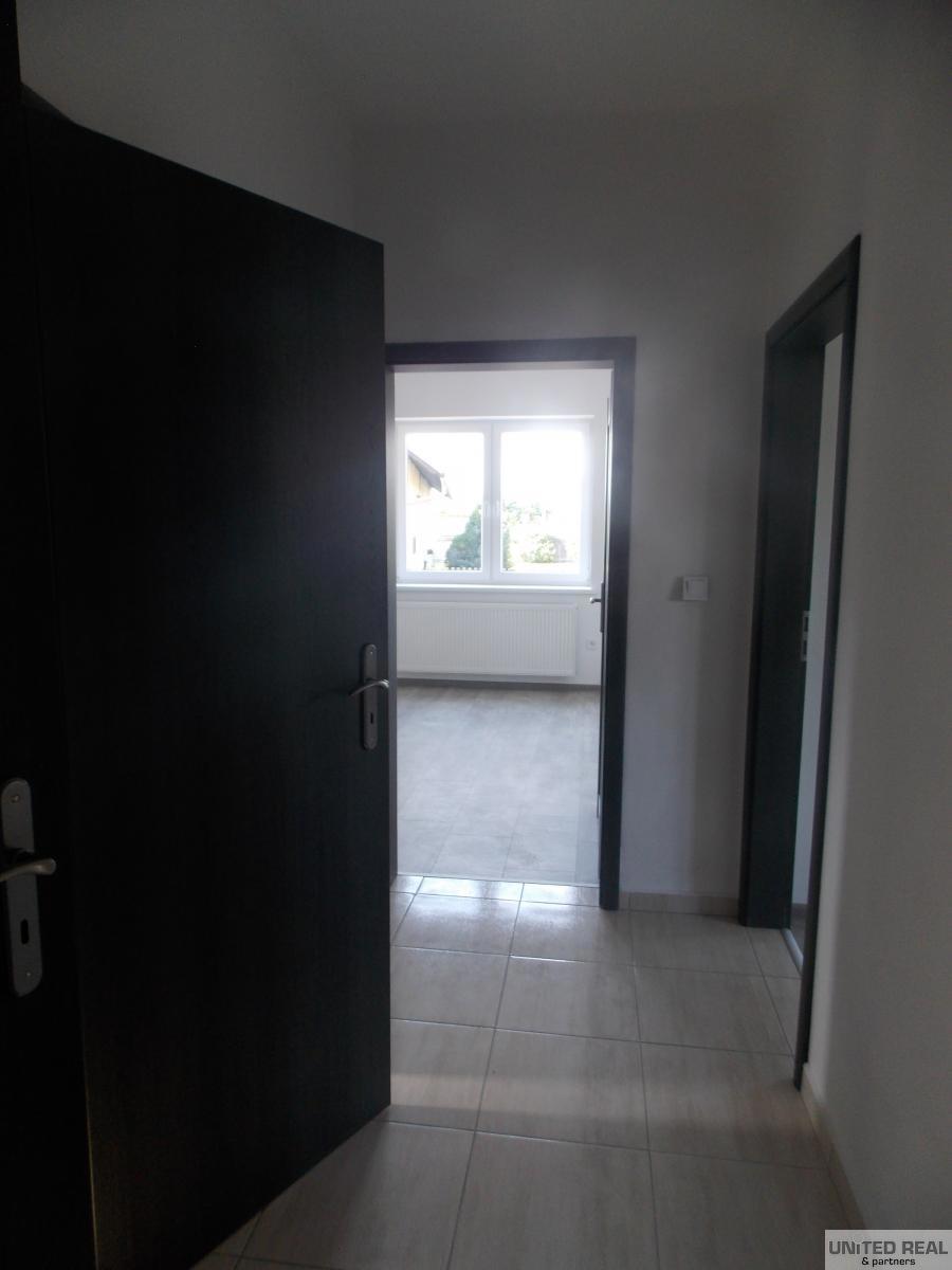 Аренда квартиры · 2+kk · 68 m²