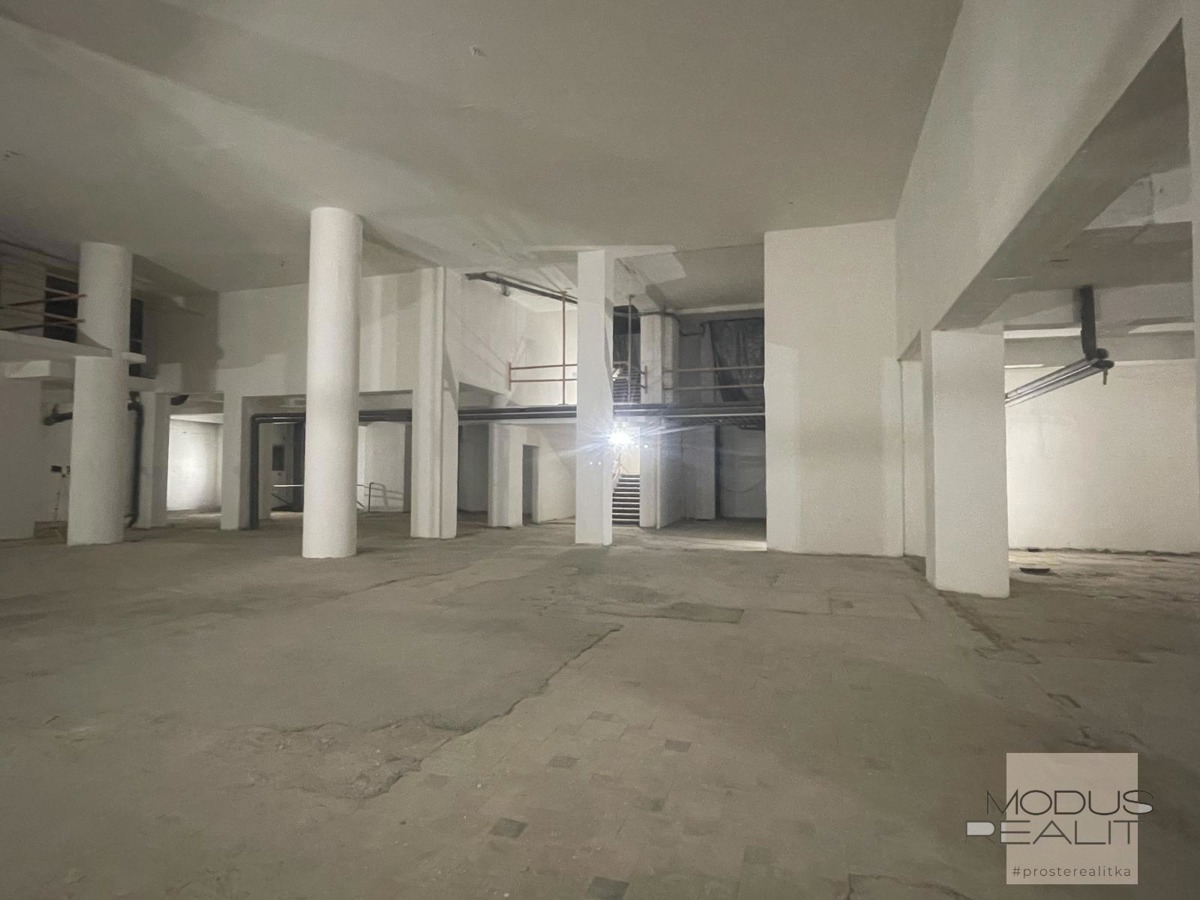Bất động sản thương mại cho thuê · Phòng tập thể dục · 1 000 m²