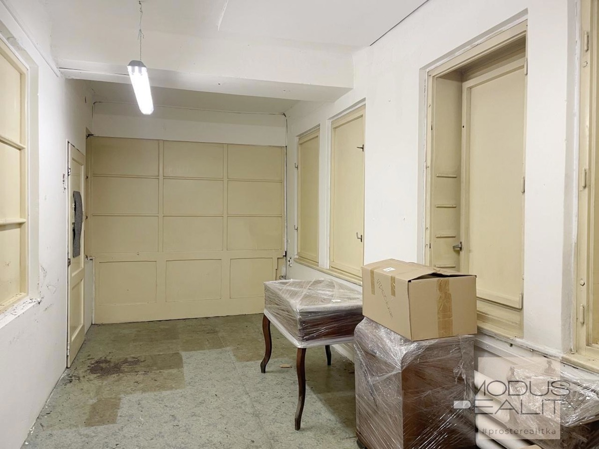 Оренда комерційної нерухомості · Склад · 16 m²