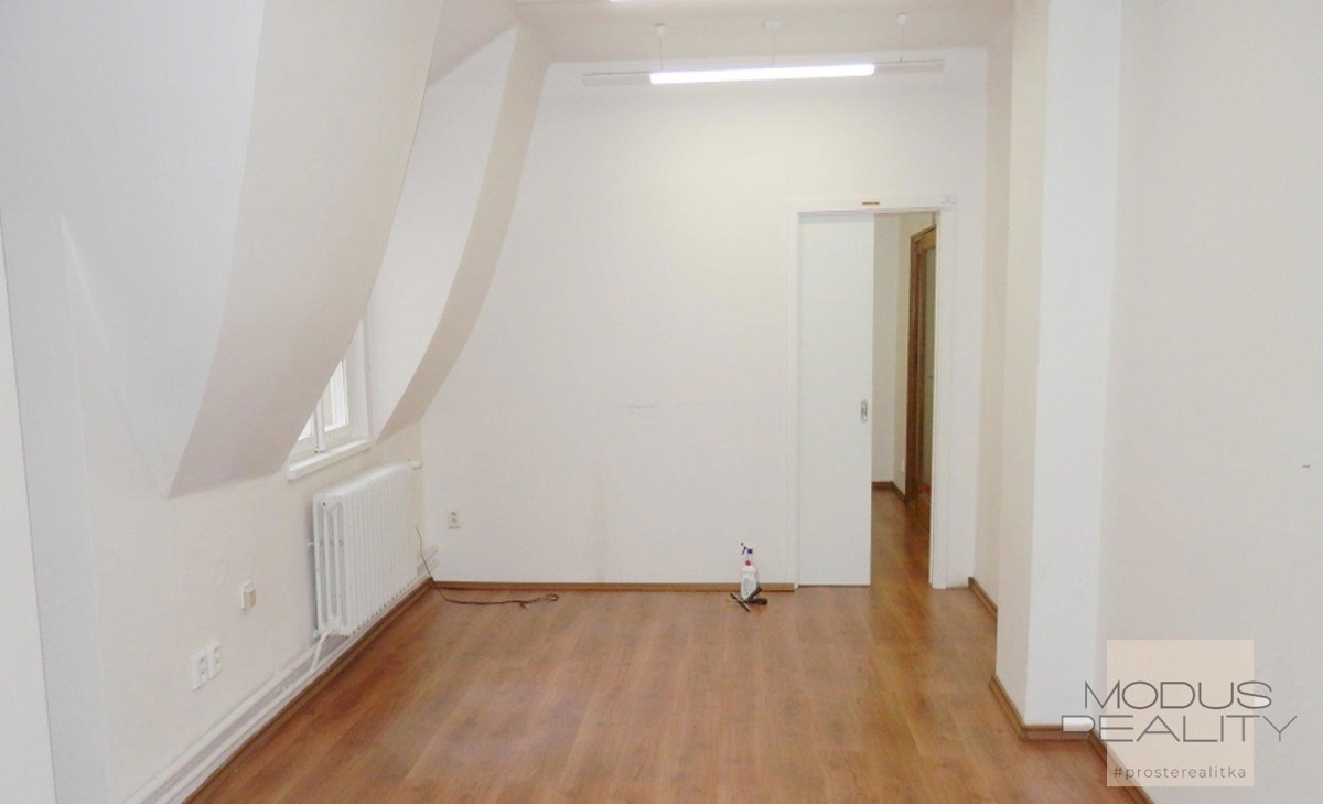 Оренда комерційної нерухомості · Офіс · 33 m²