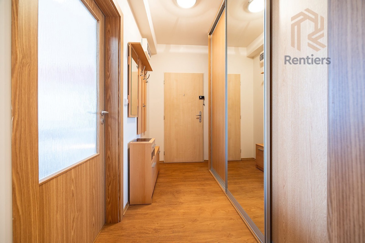 Fotografie 2 - Pronájem bytu · 2+kk · 55 m²