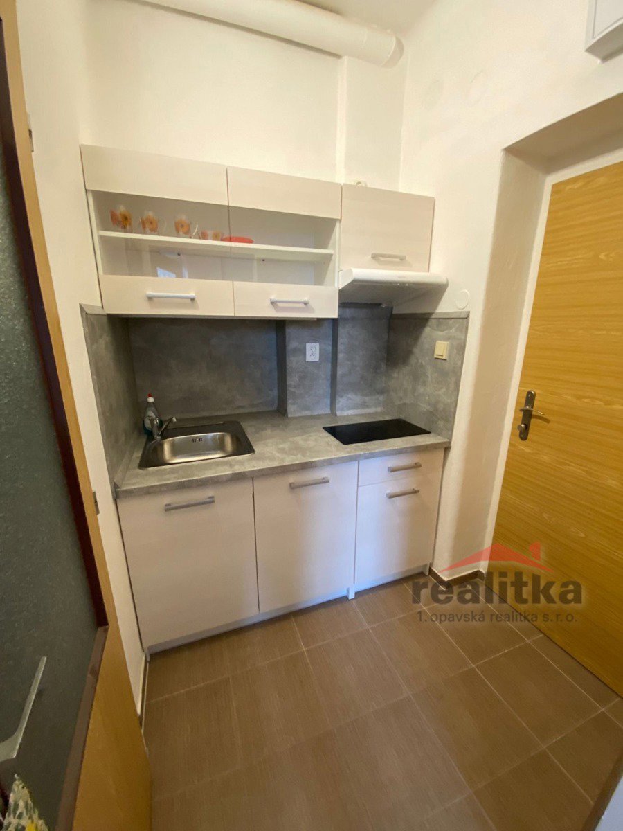 Photo 2/6