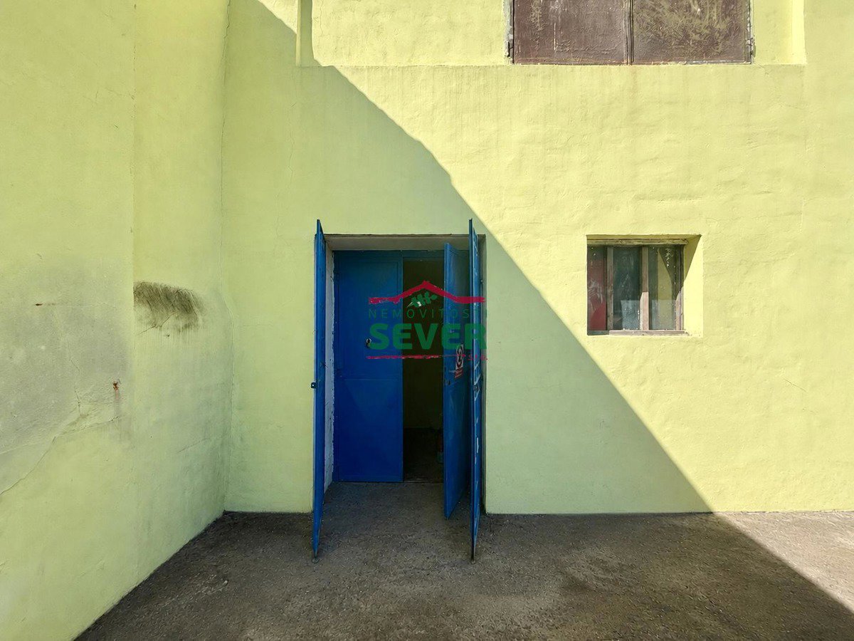 Photo 2/6