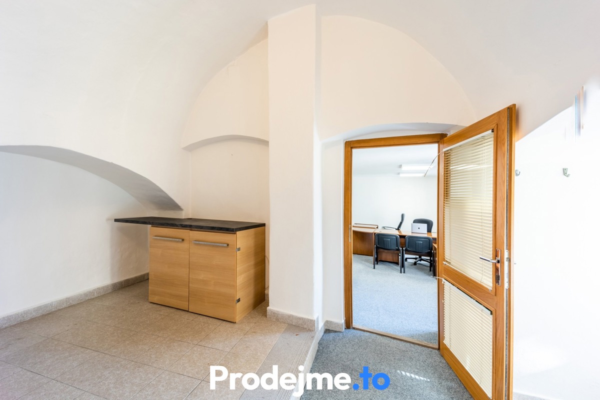 Fotografie 3 - Pronájem komerční nemovitosti · Kancelář · 34 m²