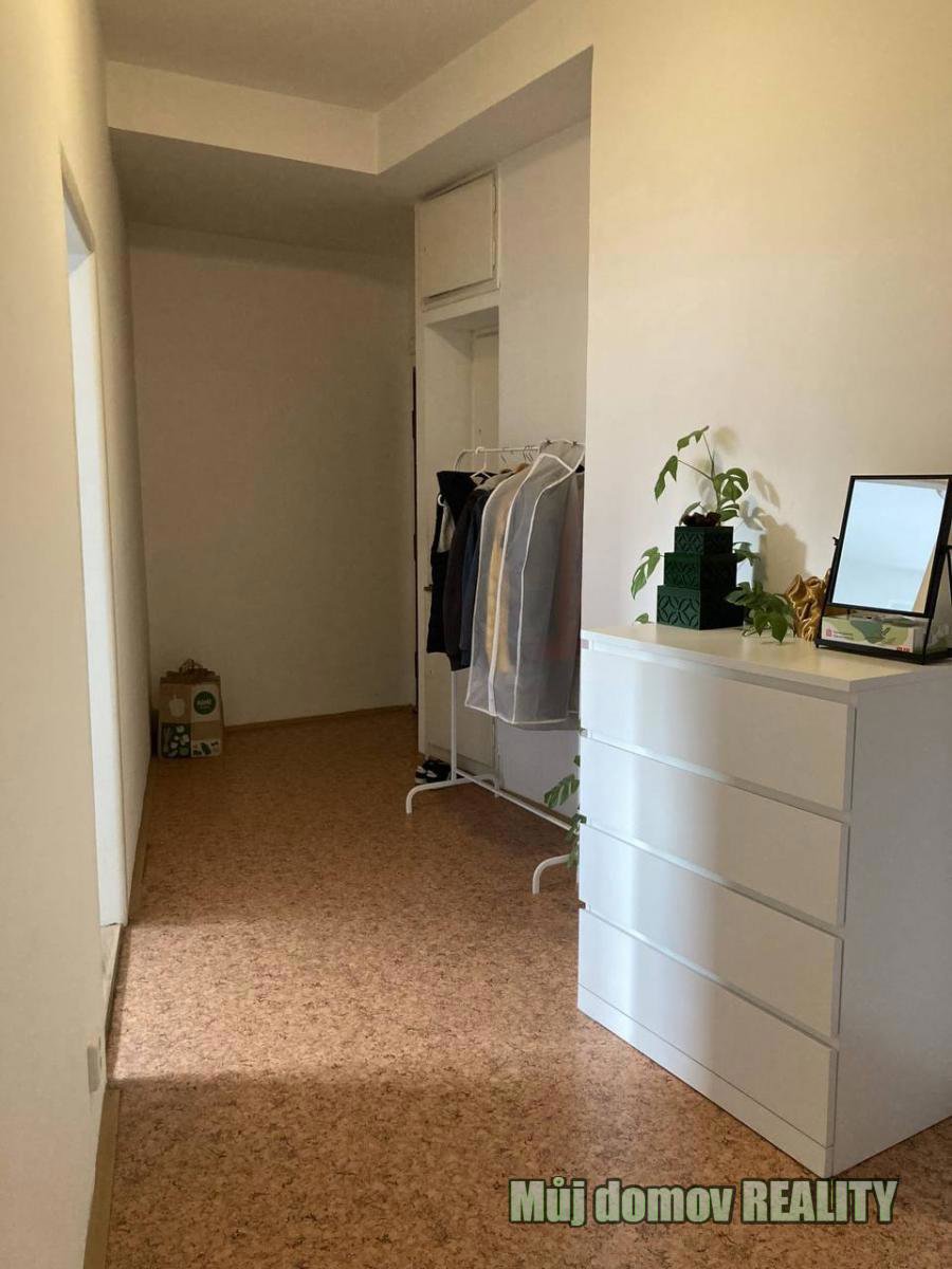 Photo 7/8