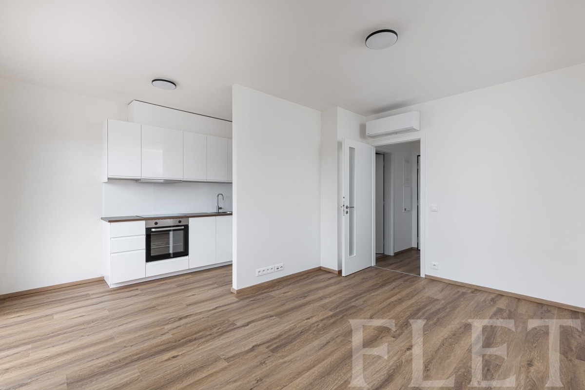 Pronájem bytu · 1+kk · 36 m²