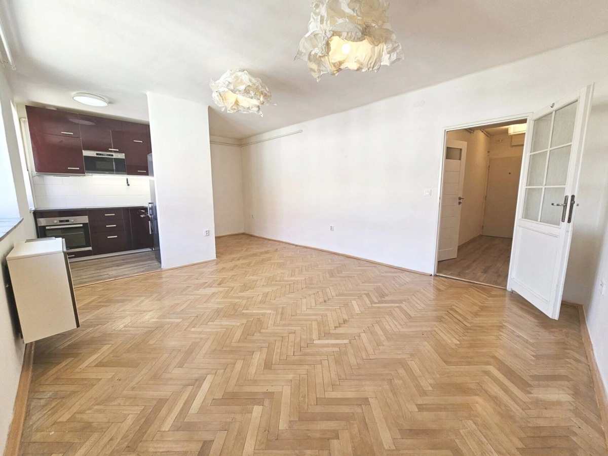 Pronájem bytu · 1+kk · 36 m²