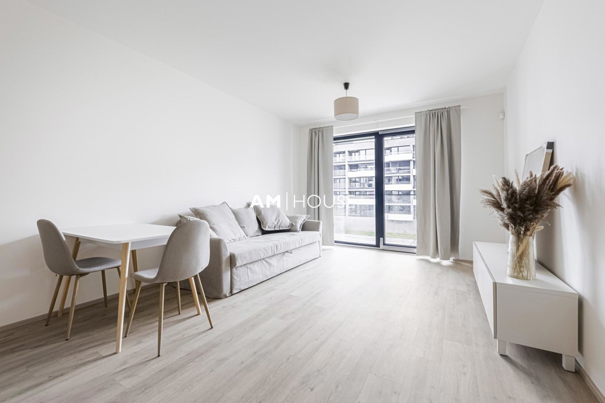 Fotografie 2 - Pronájem bytu · 1+kk · 38 m²