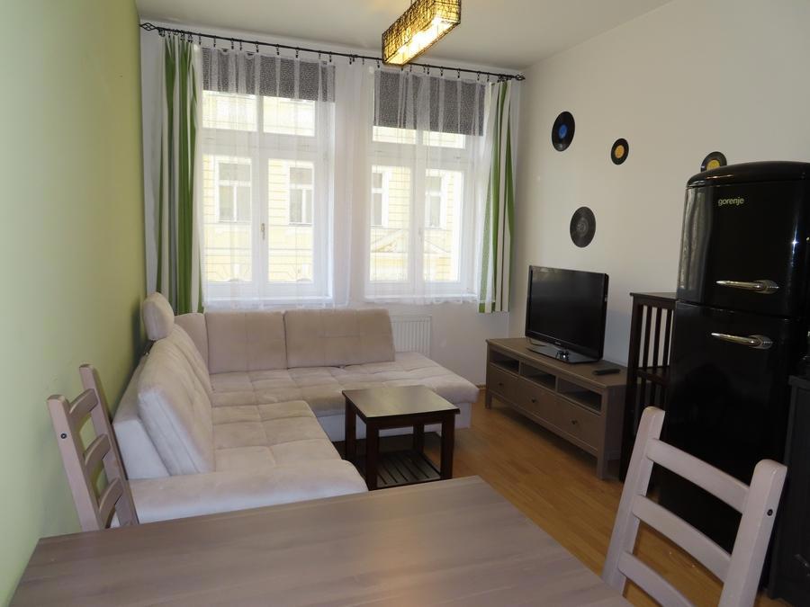 Pronájem bytu · 2+kk · 37 m²
