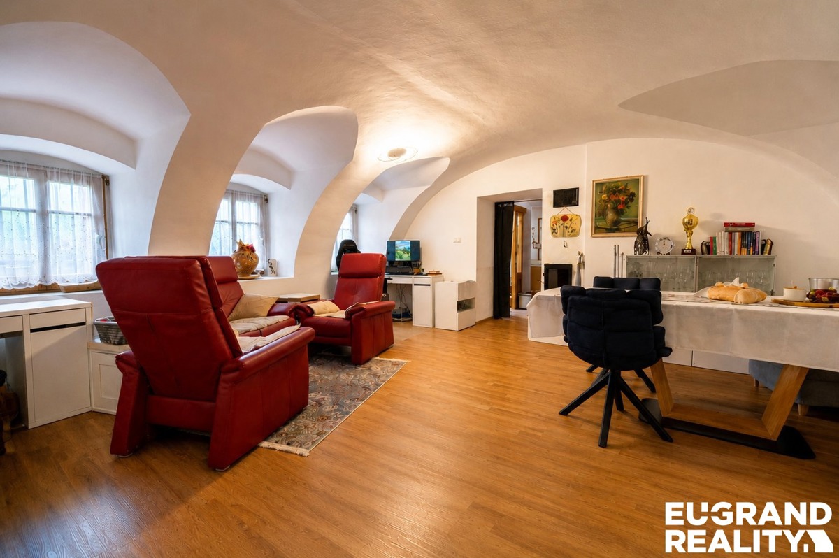 Fotografie 2 - Prodej domu · Rodinný · 271 m² · 5 pokojů