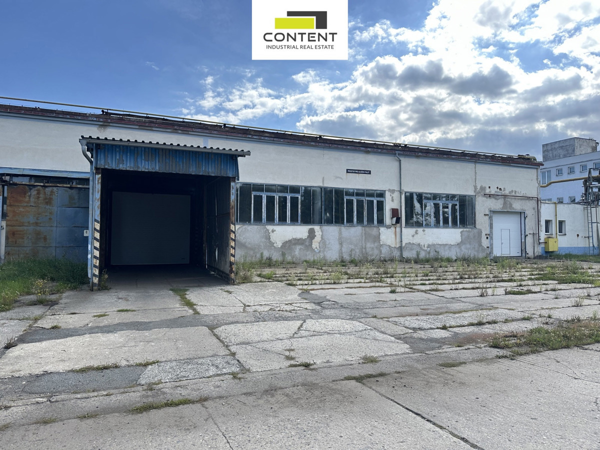 Pronájem komerční nemovitosti · 9 000 m²