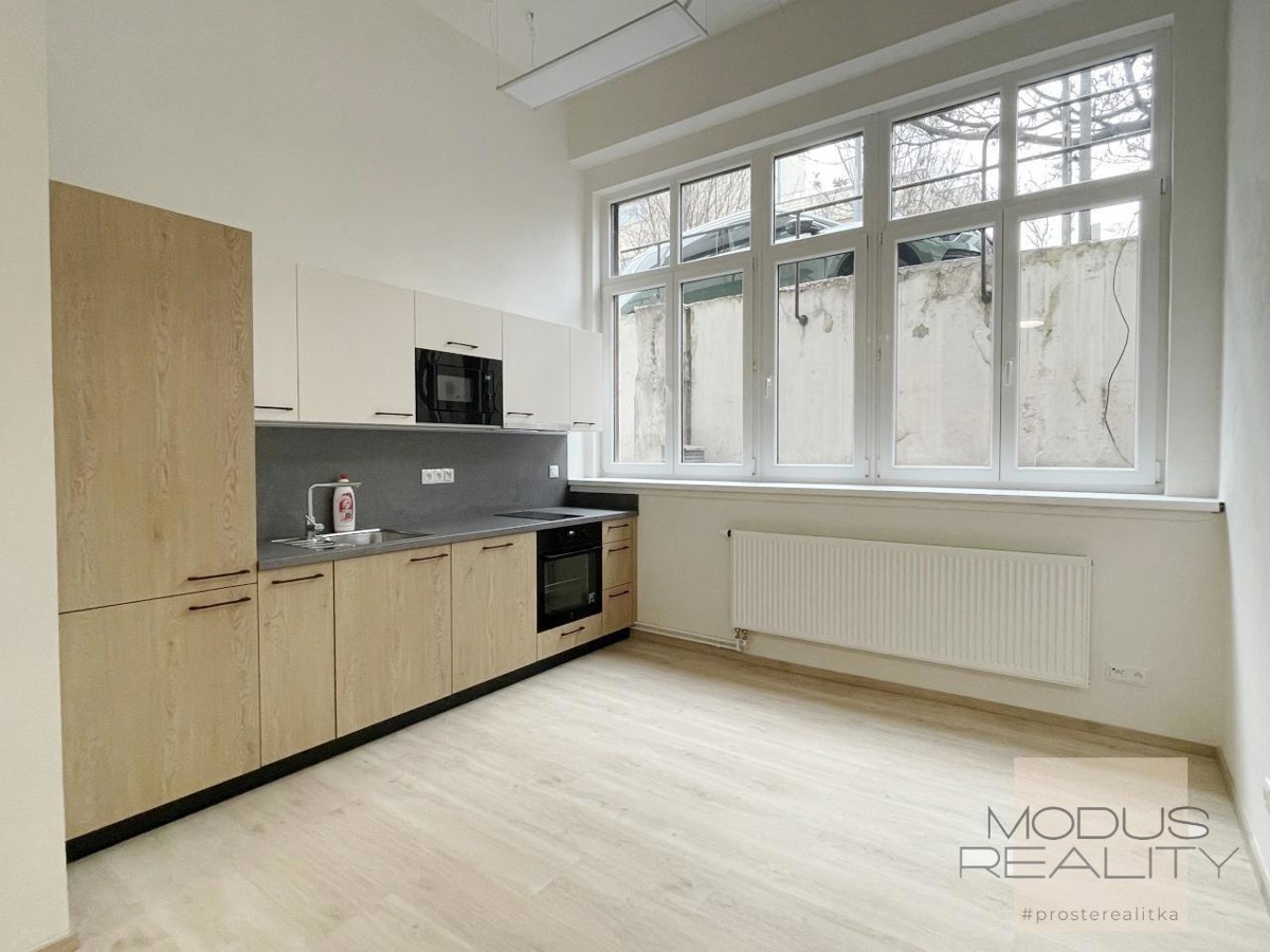 Bất động sản thương mại cho thuê · Văn phòng · 32 m²
