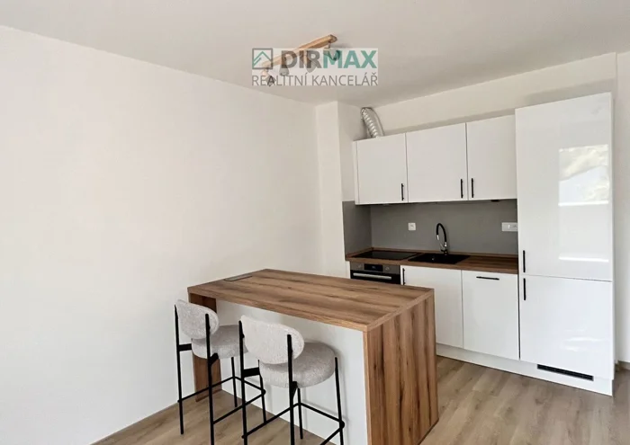 Pronájem bytu · 1+kk · 40 m²