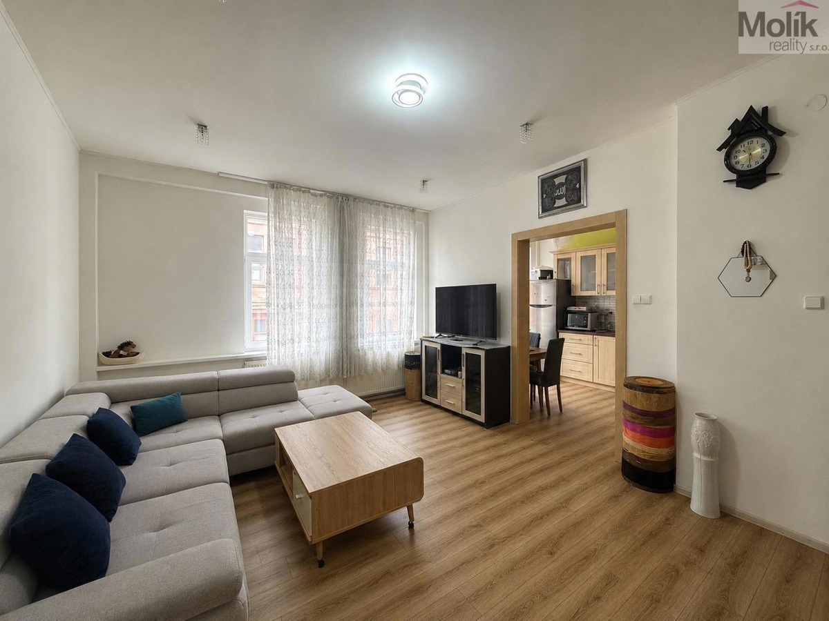 Fotografie 2 - Prodej domu · Rodinný · 384 m²