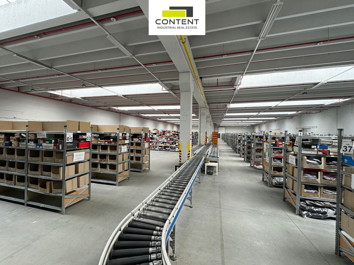 Bất động sản thương mại cho thuê · 11 000 m²