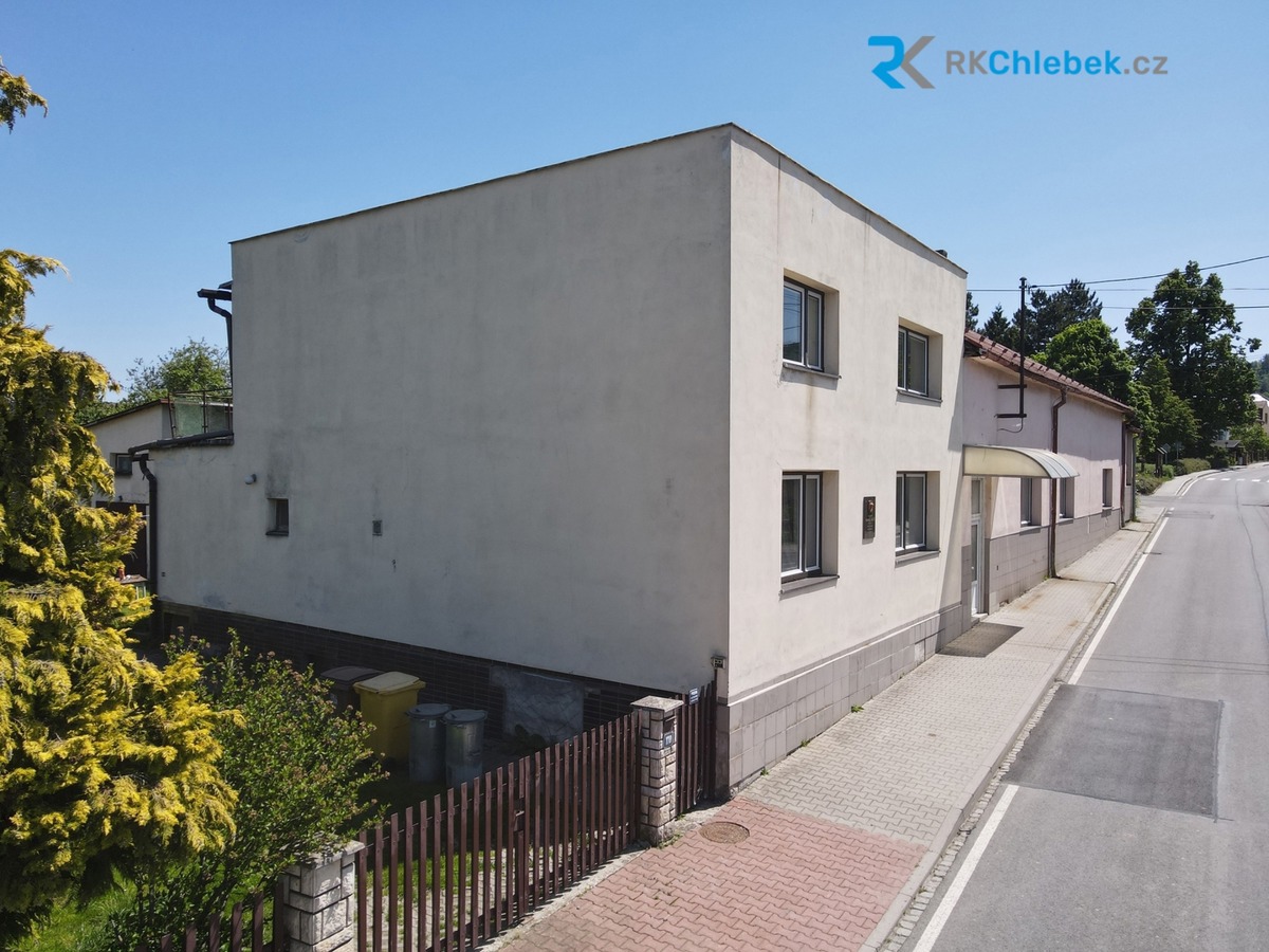 Prodej domu · Rodinný · 210 m² · 5 pokojů