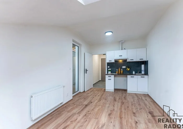 Pronájem bytu · 1+kk · 22 m²