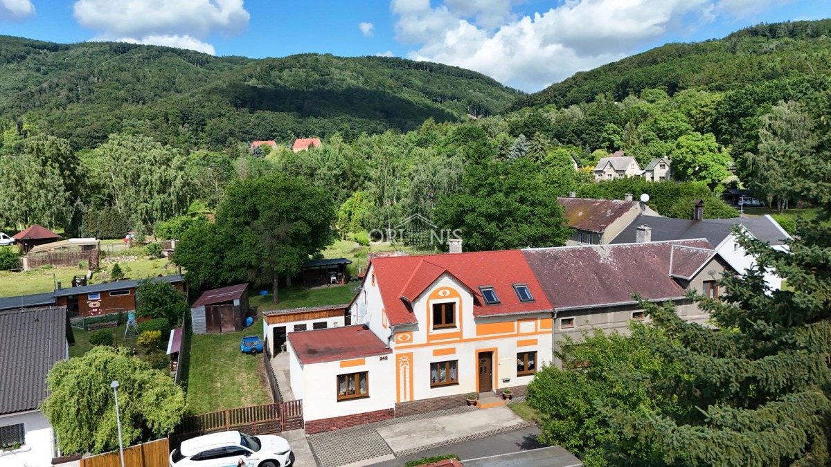 Fotografie 1 - Prodej domu · Rodinný · 1 239 m² · 6 pokojů