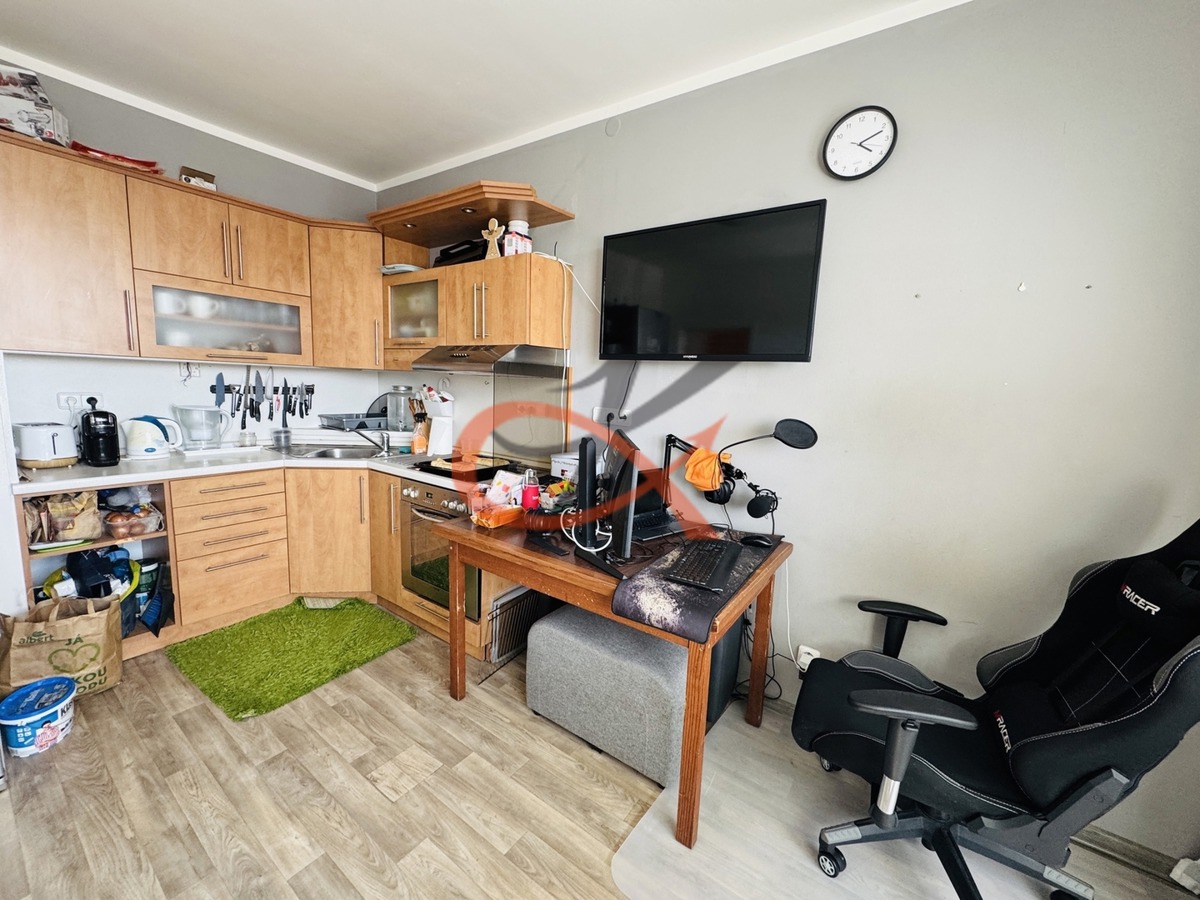Pronájem bytu · 2+kk · 41 m²