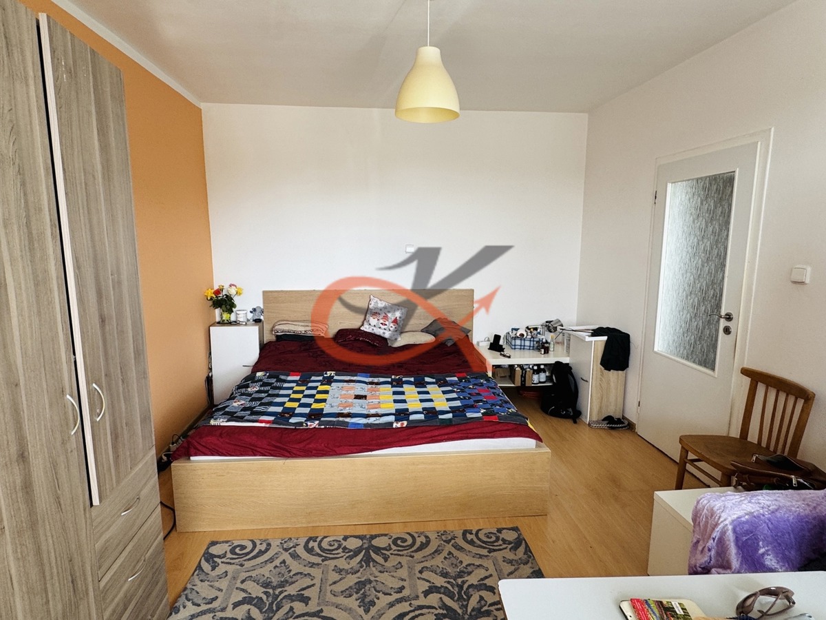 Fotografie 2 - Pronájem bytu · 2+kk · 41 m²
