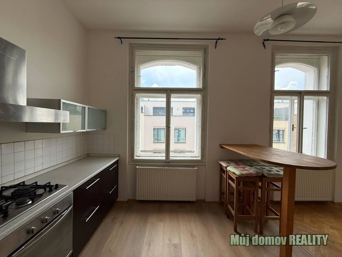 Pronájem bytu · 2+kk · 64 m²