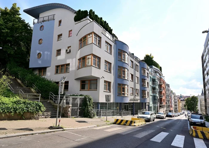 Оренда квартири · 3+kk · 99 m²
