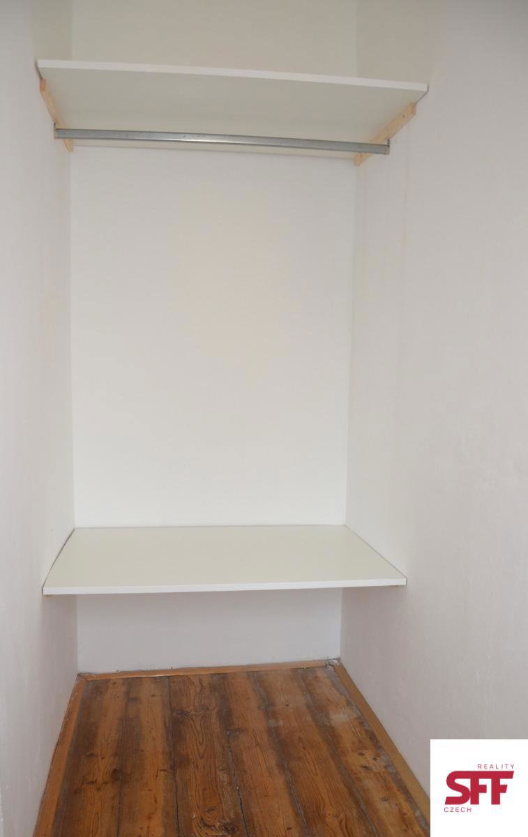 Photo 5/12