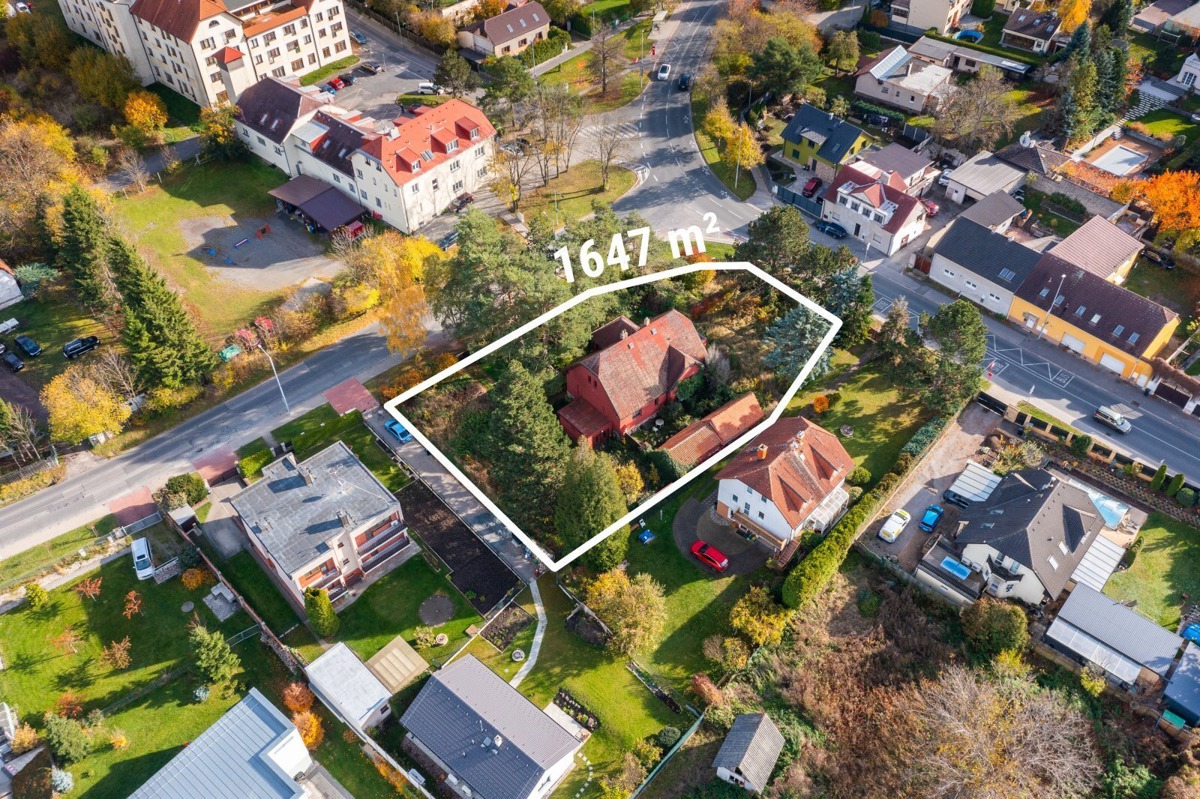 Fotografie 2 - Prodej pozemku · Bydlení · 1 647 m²
