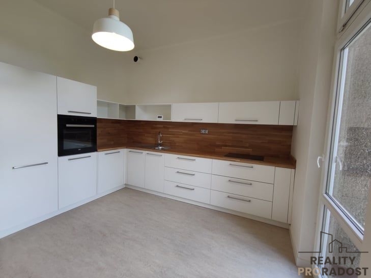 Fotografie 4 - Pronájem bytu · 3+1 · 120 m²