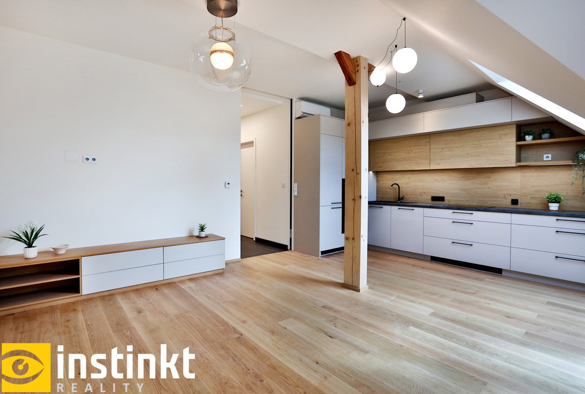 Căn hộ cho thuê · 2+kk · 70 m²