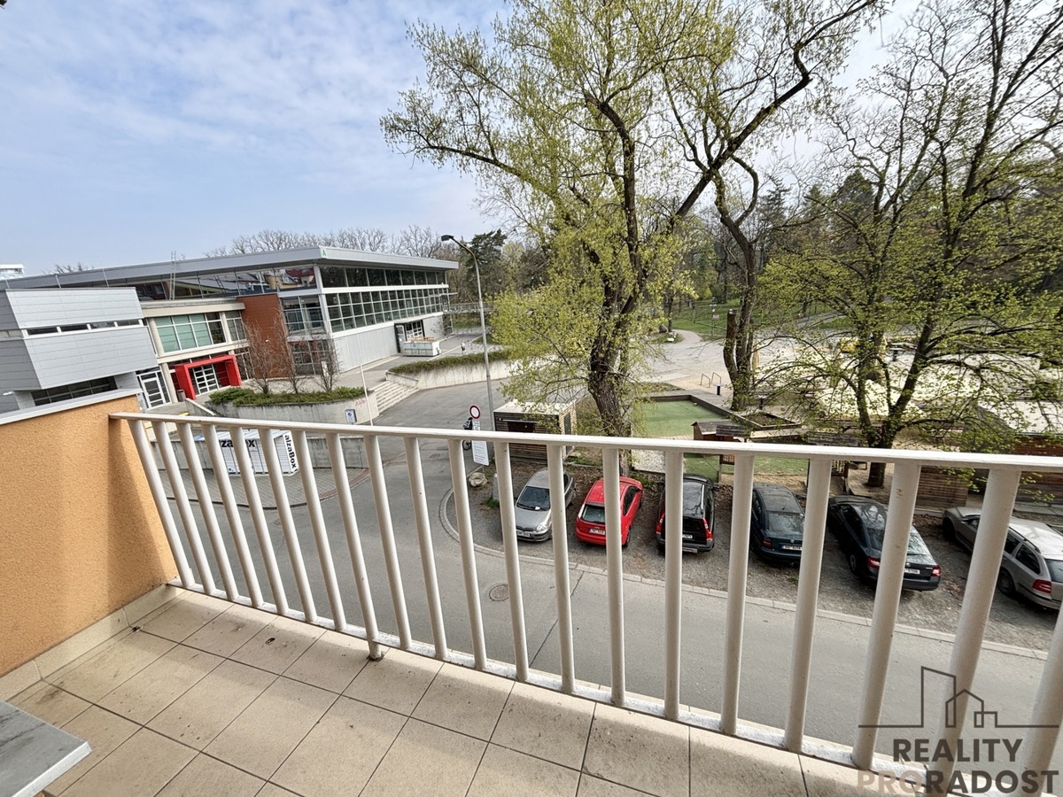 Fotografie 2 - Pronájem bytu · 2+1 · 84 m²