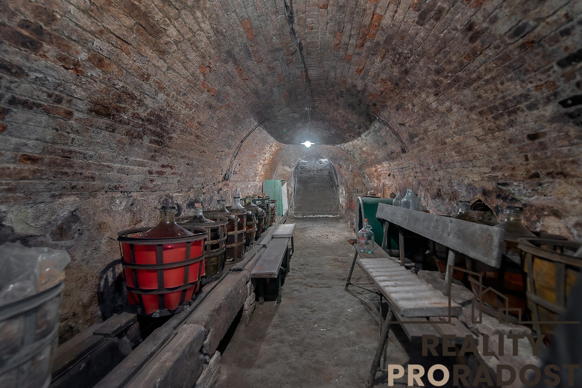 Fotografie 2 - Prodej vinného sklepa · 60 m²