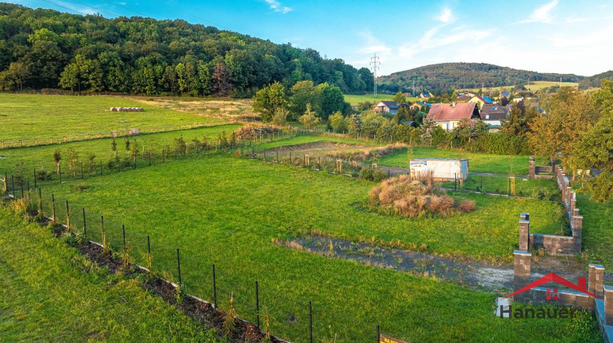 Fotografie 3 - Prodej pozemku · Bydlení · 1 950 m²