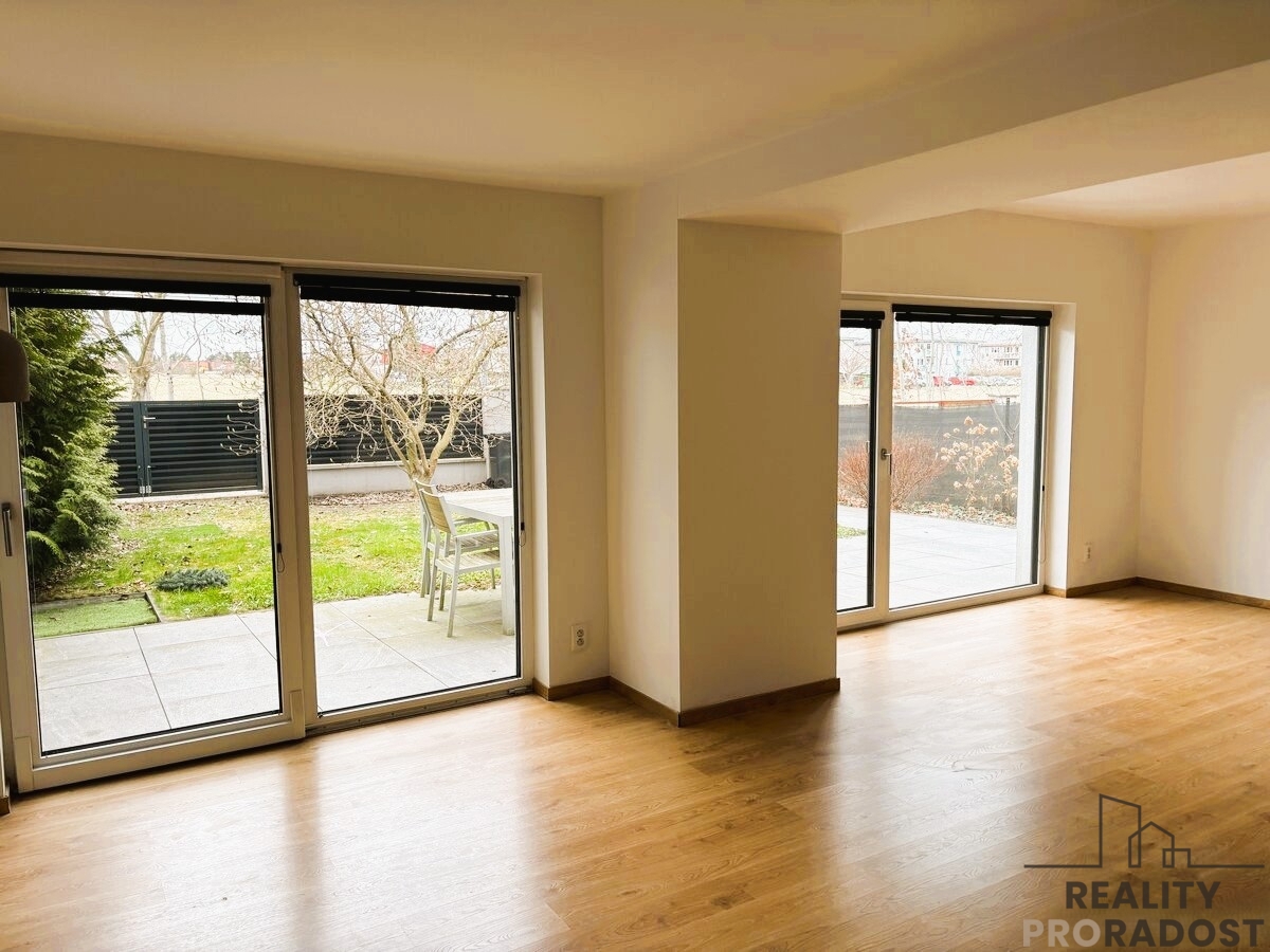 Fotografie 2 - Pronájem domu · Rodinný · 120 m² · 5 pokojů